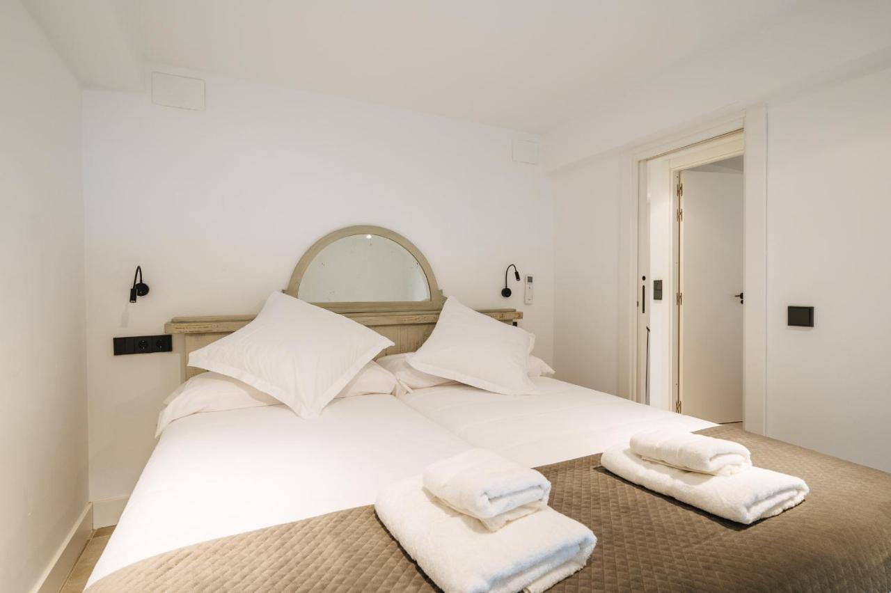 Apartamentos Montevideo 6 Севилья Экстерьер фото