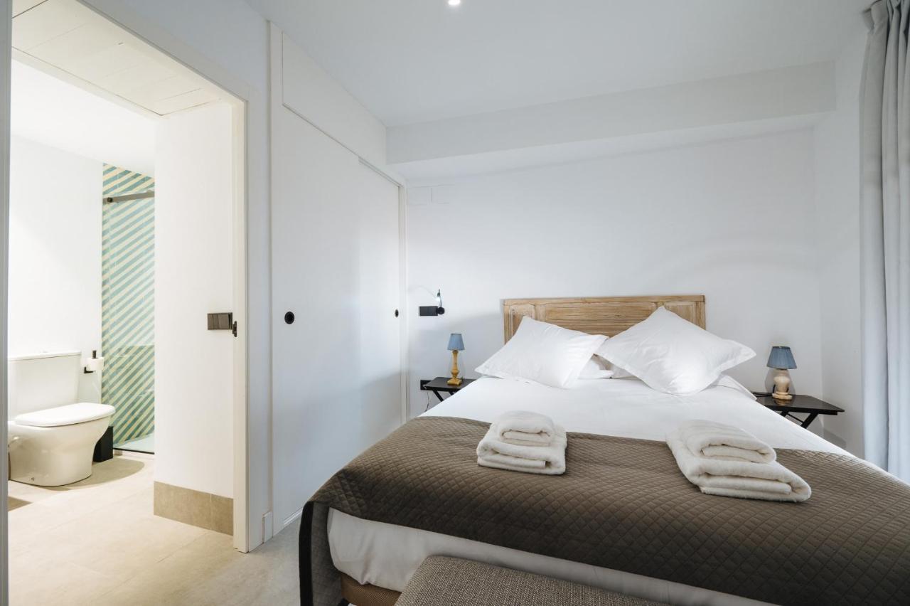 Apartamentos Montevideo 6 Севилья Экстерьер фото