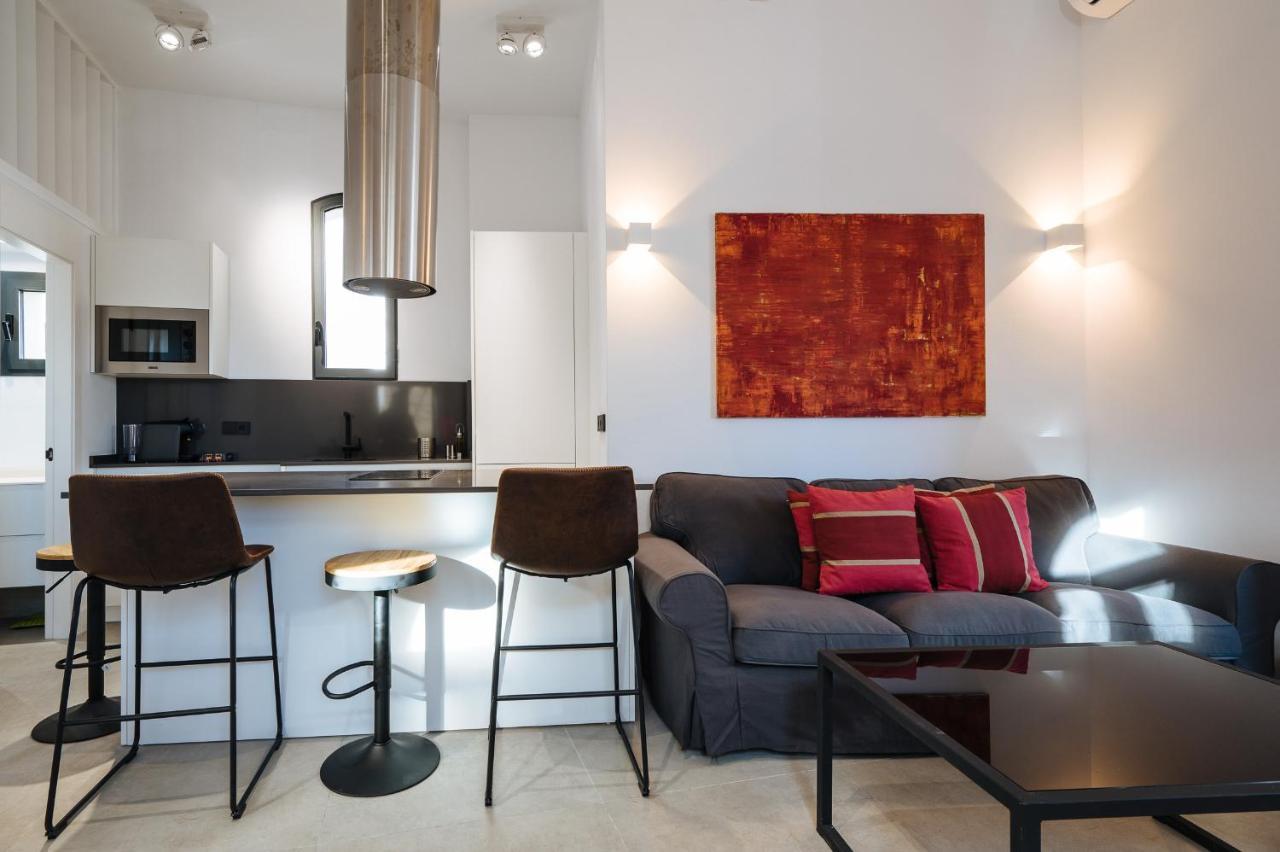 Apartamentos Montevideo 6 Севилья Экстерьер фото