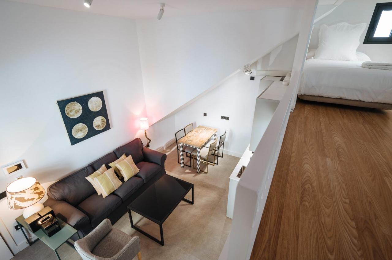 Apartamentos Montevideo 6 Севилья Экстерьер фото