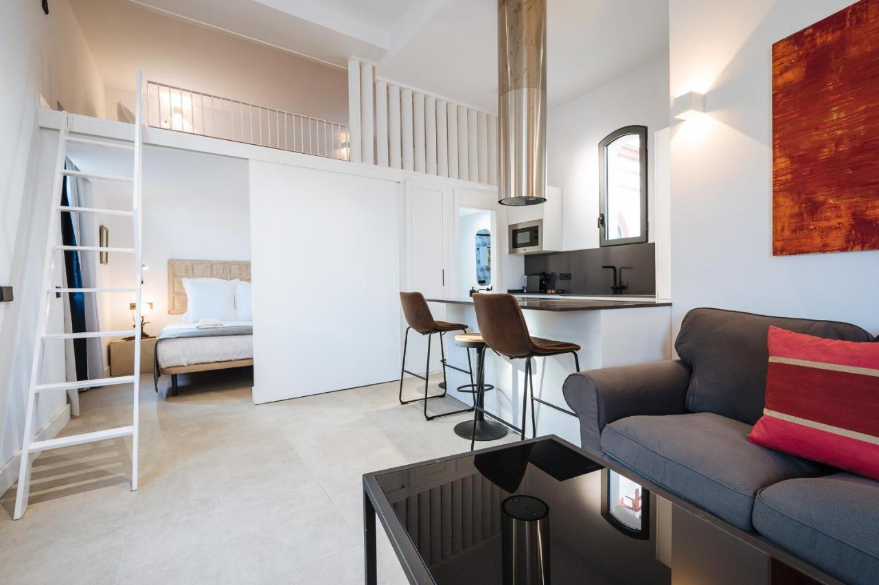 Apartamentos Montevideo 6 Севилья Экстерьер фото